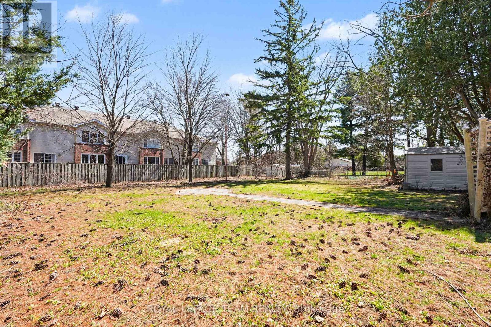 429 Ancaster Avenue E, Ottawa, ON - Outdoor