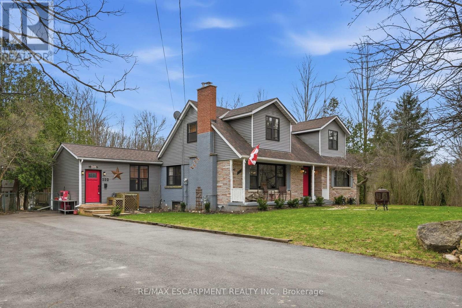 222 Concession 11 E, Hamilton, ON - Outdoor With Facade