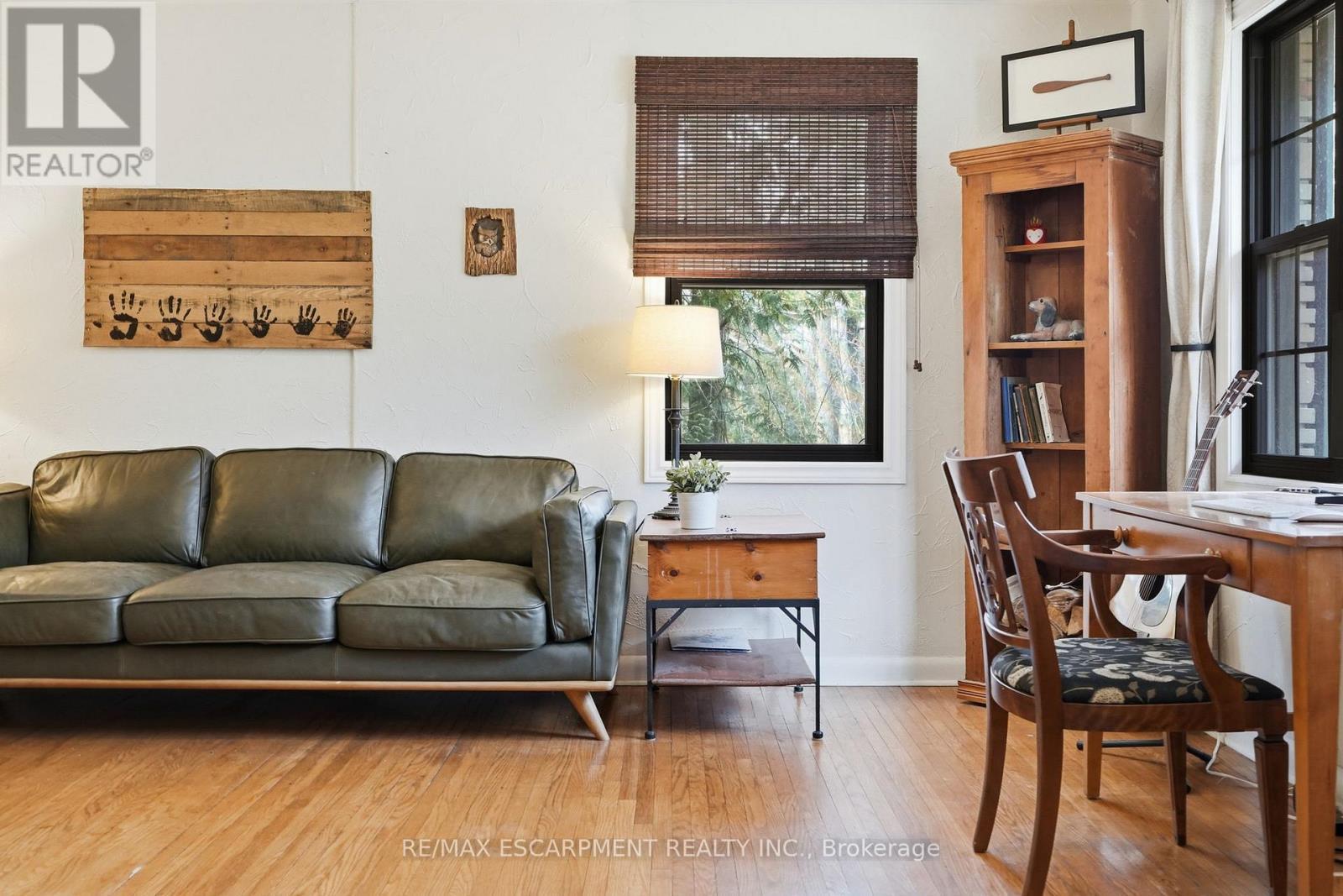 222 Concession 11 E, Hamilton, ON - Indoor Photo Showing Other Room