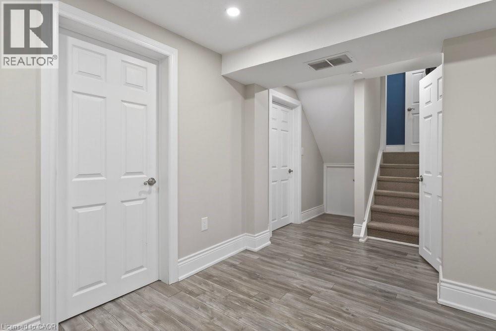 62 Palmer Road, Hamilton, ON - Indoor Photo Showing Other Room