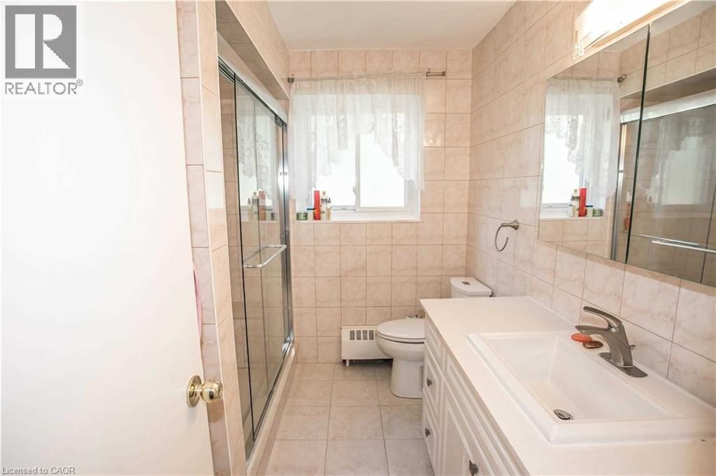 54 Rabbit Lane, Toronto, ON - Indoor Photo Showing Bathroom