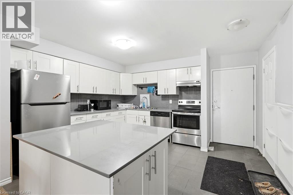 508 Quiet Place Unit# 4, Waterloo, ON - Indoor Photo Showing Kitchen