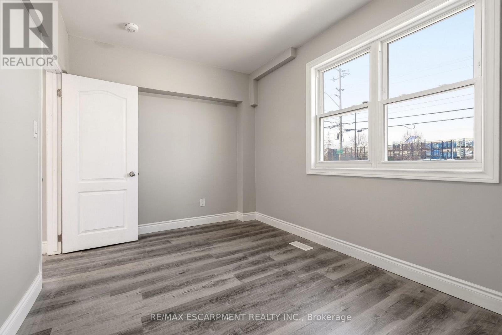 267 Vansitmart Avenue, Hamilton, ON - Indoor Photo Showing Other Room