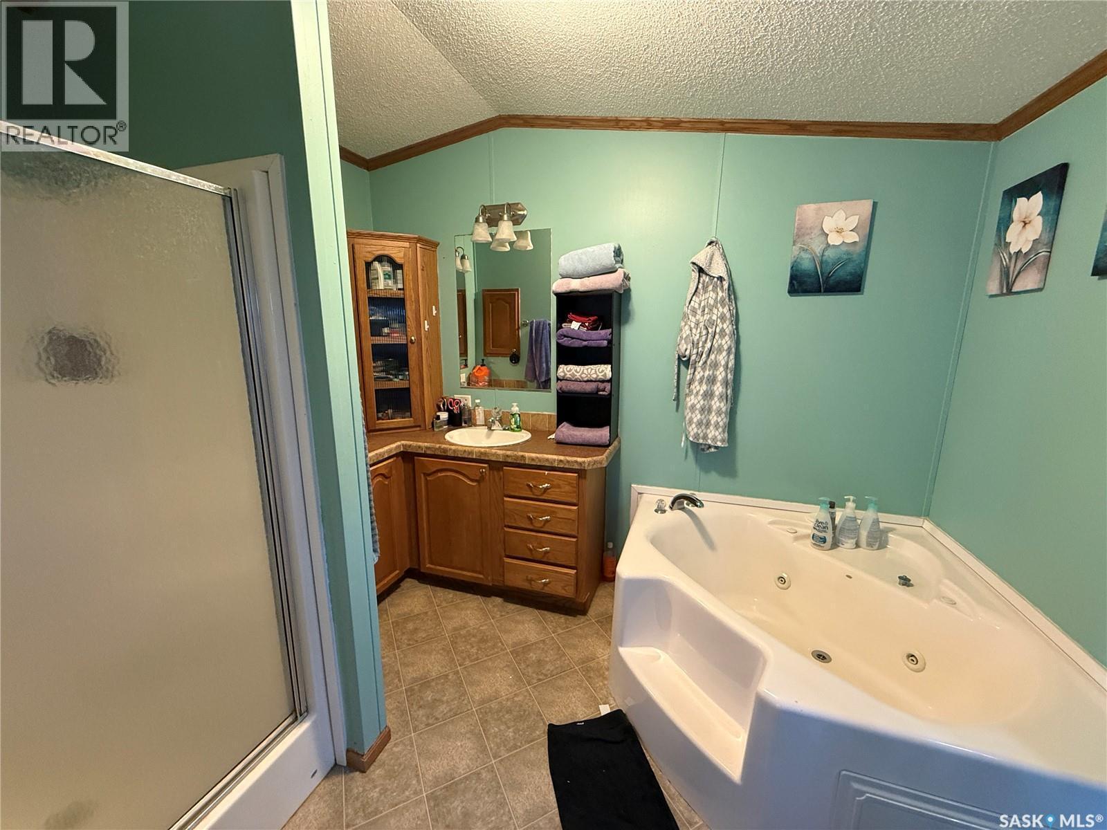 48 106 1St Avenue Sw, Weyburn, SK