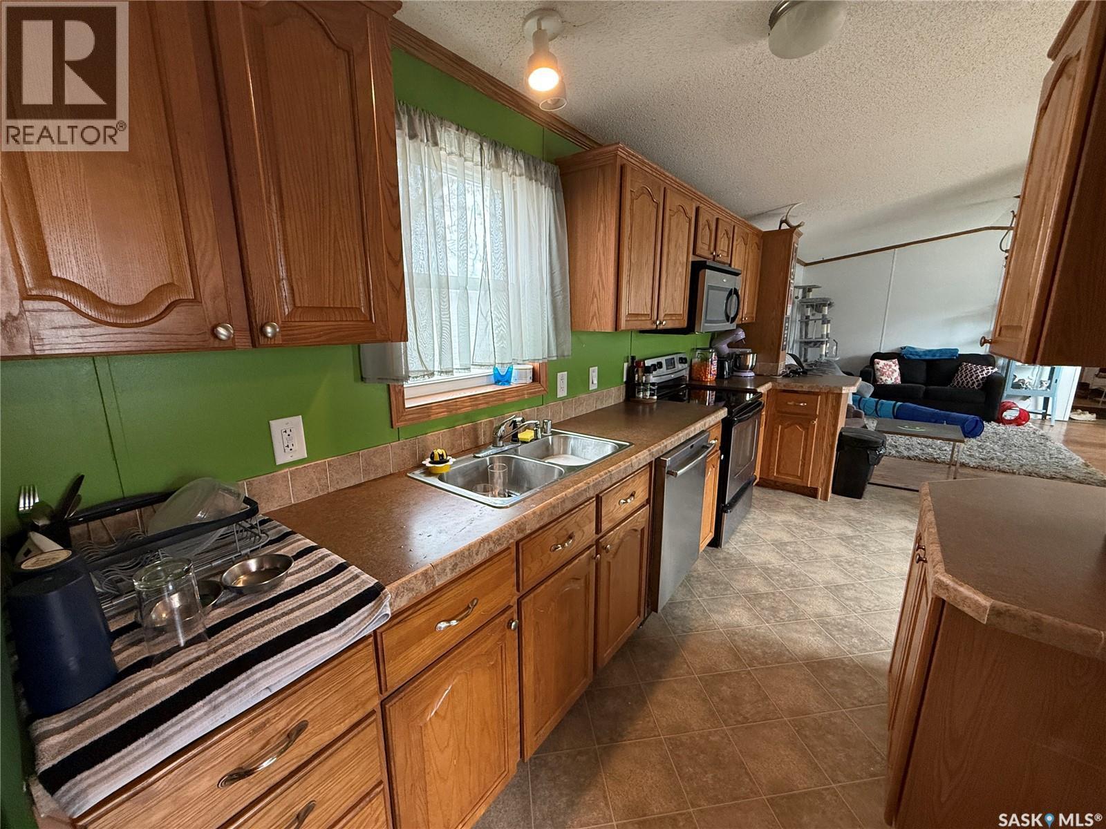 48 106 1St Avenue Sw, Weyburn, SK