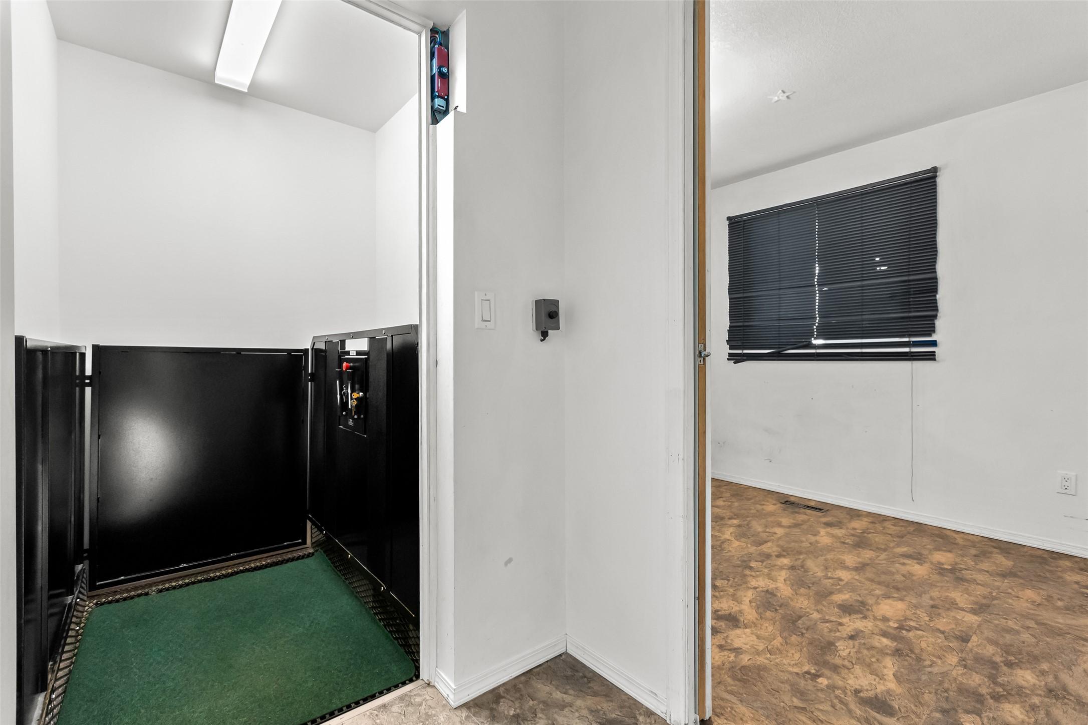4484 3 Highway, Arrow Creek, BC - Indoor Photo Showing Other Room