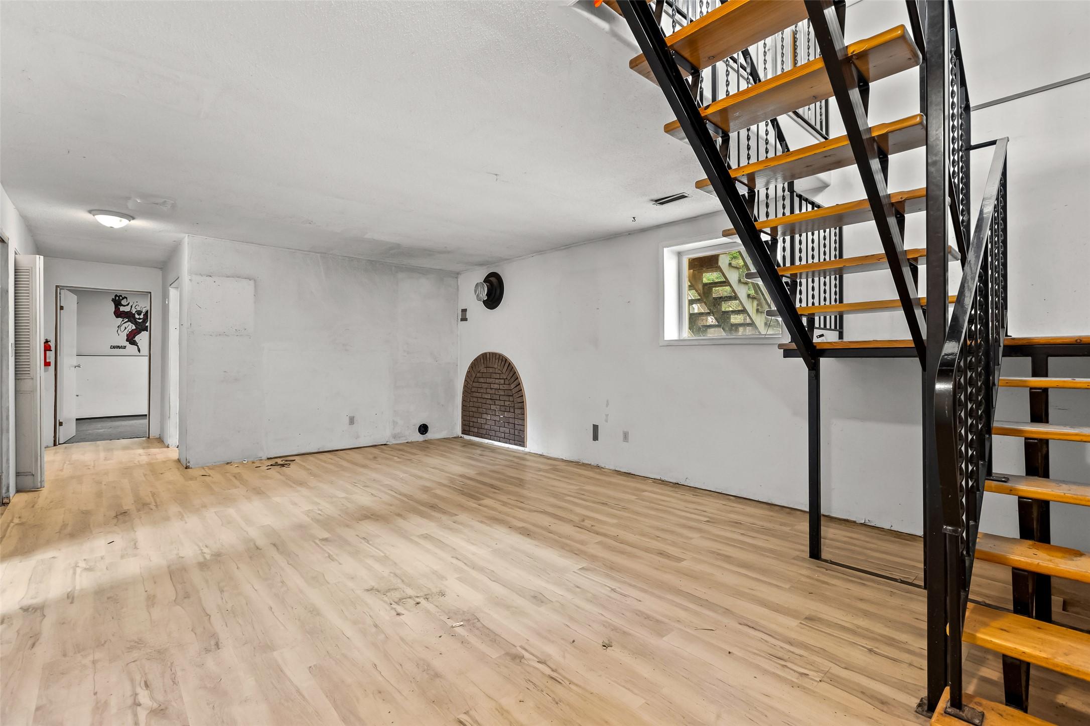 4484 3 Highway, Arrow Creek, BC - Indoor Photo Showing Other Room