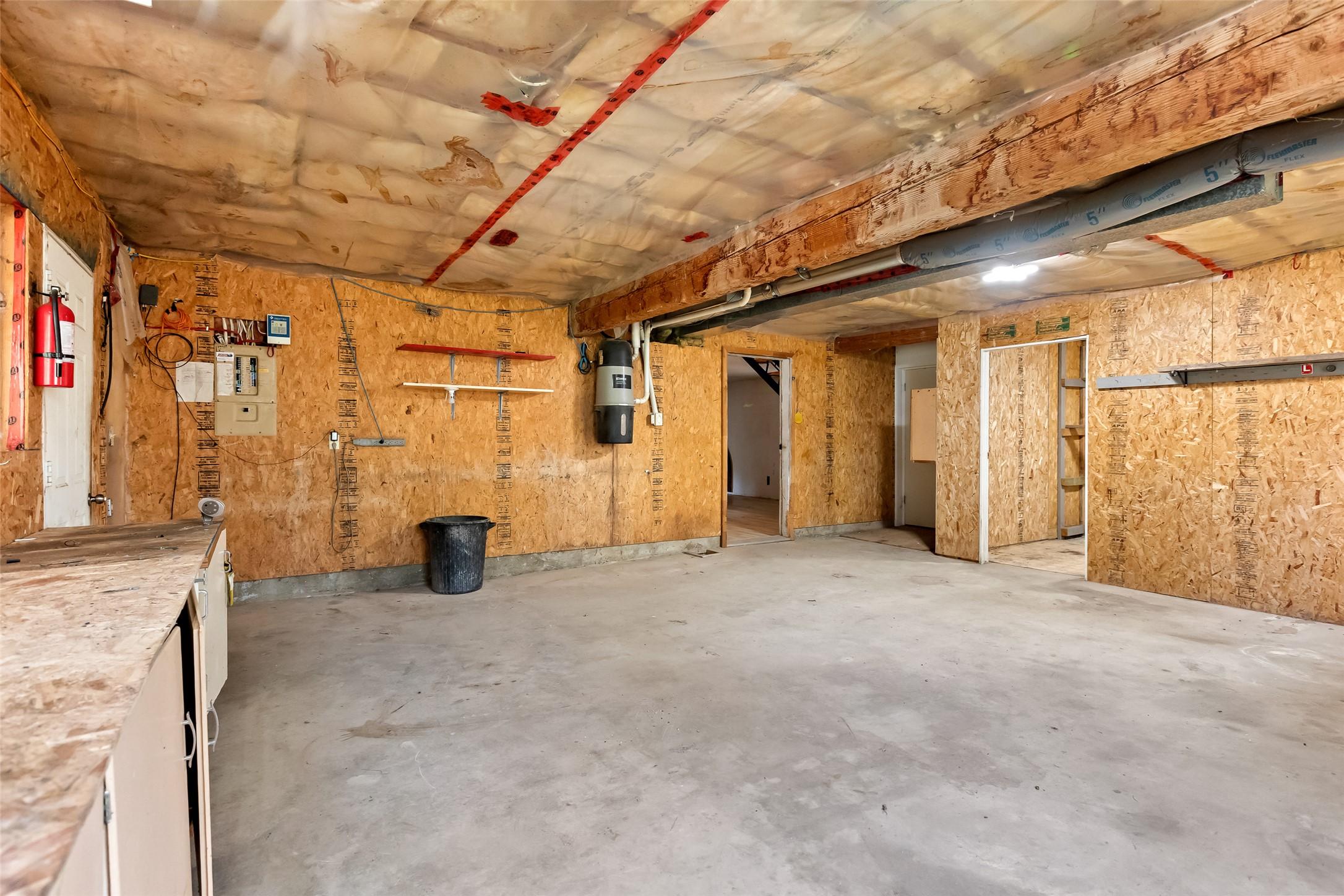 4484 3 Highway, Arrow Creek, BC - Indoor