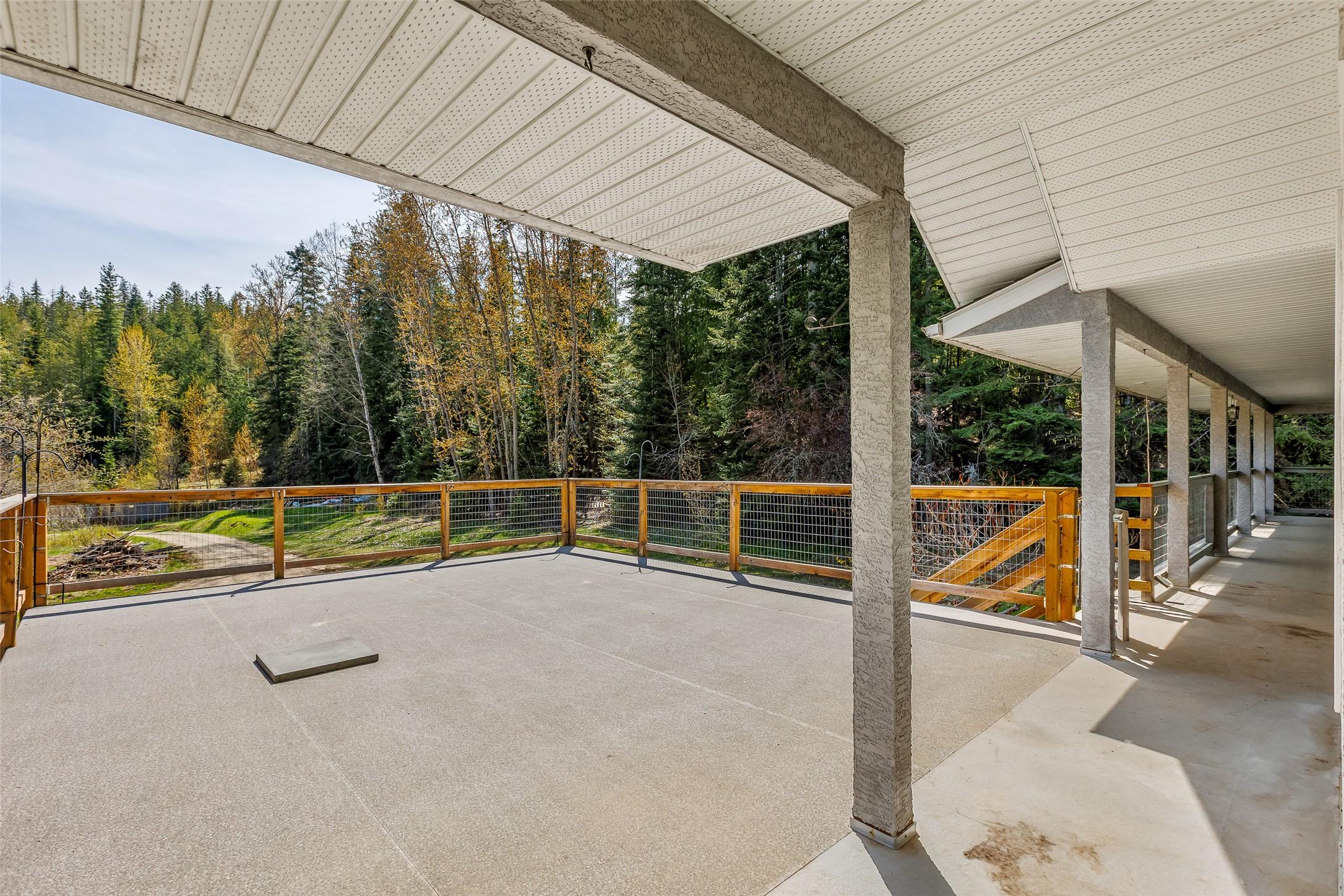 4484 3 Highway, Arrow Creek, BC - Outdoor With Exterior