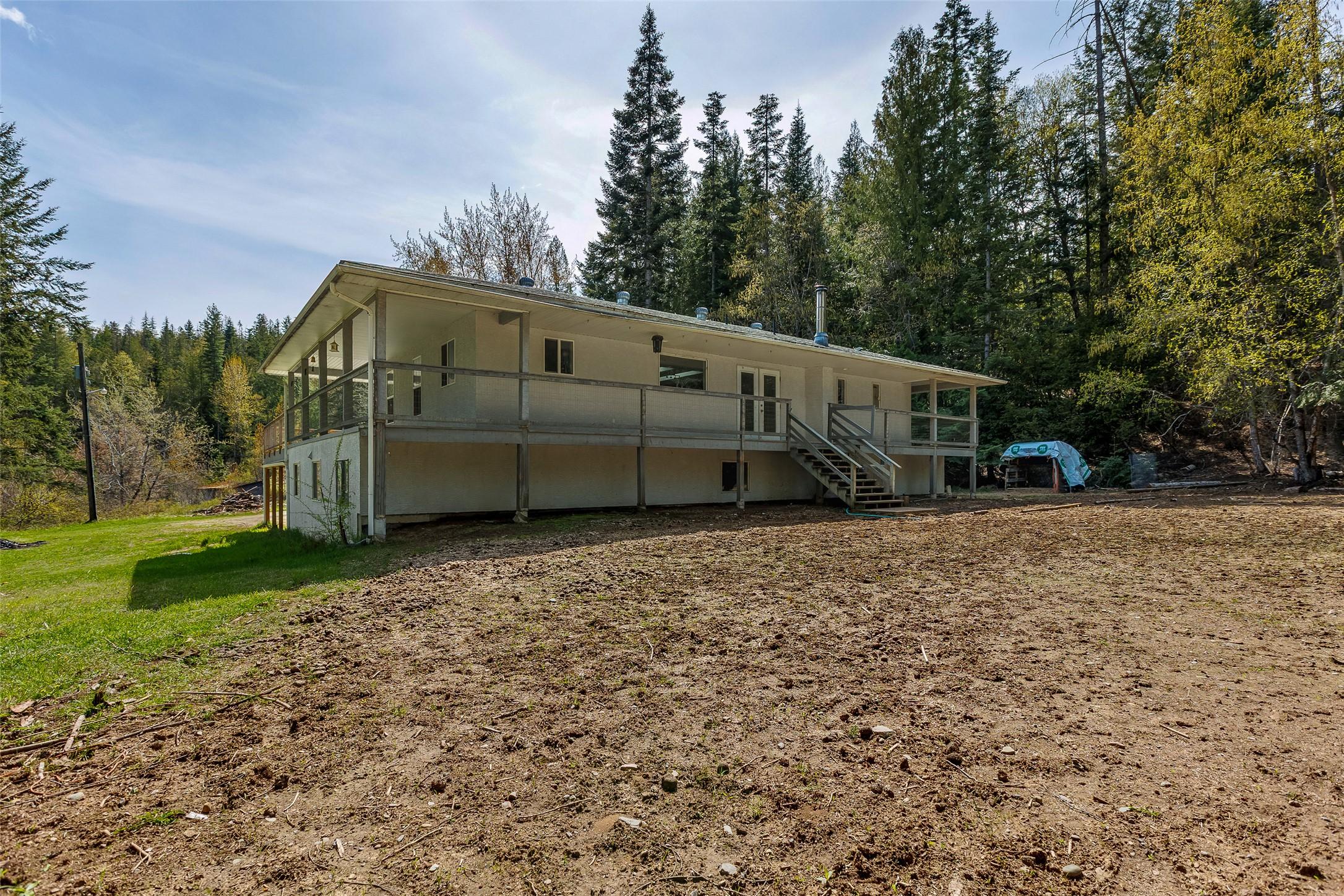 4484 3 Highway, Arrow Creek, BC - Outdoor