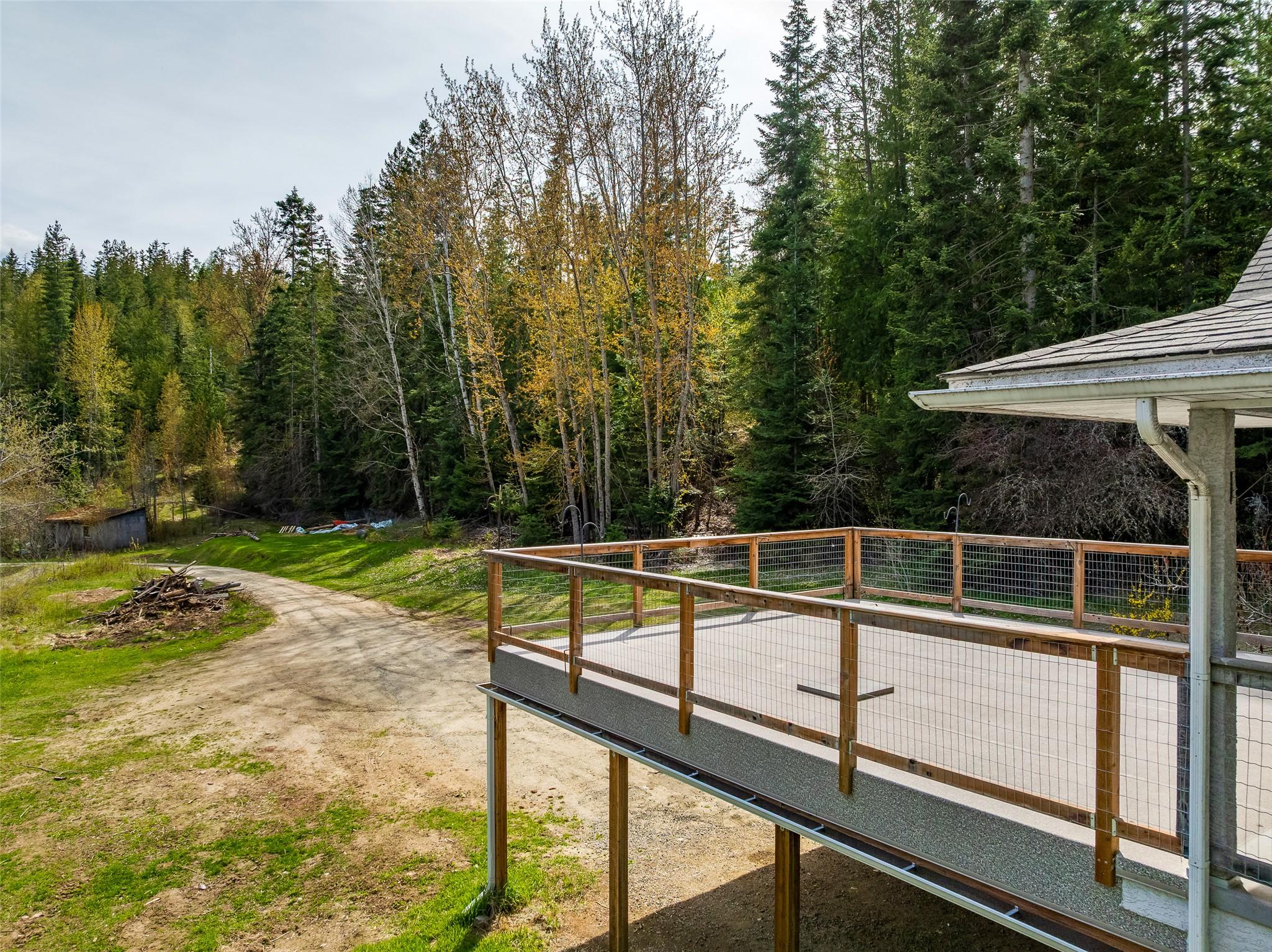 4484 3 Highway, Arrow Creek, BC - Outdoor