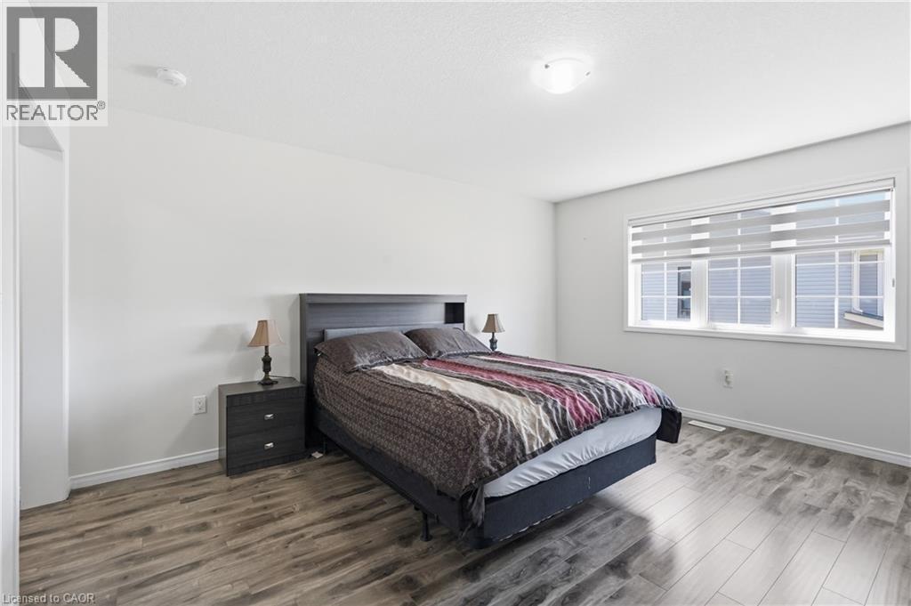 57 Thompson Road, Caledonia, ON - Indoor Photo Showing Bedroom