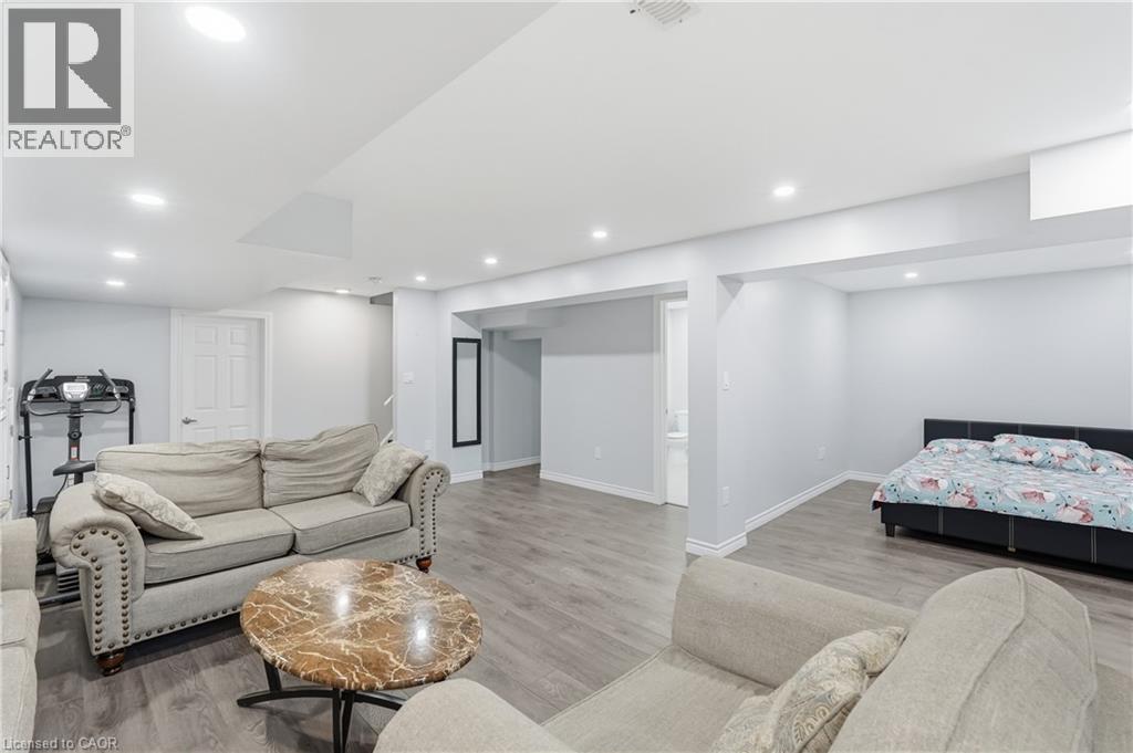 57 Thompson Road, Caledonia, ON - Indoor