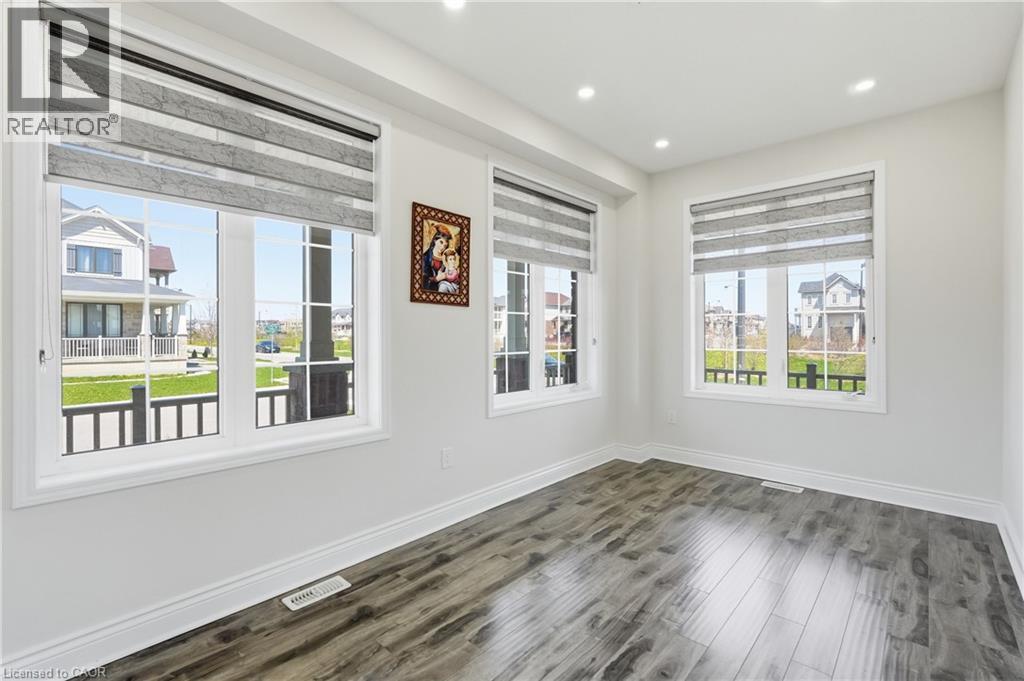 57 Thompson Road, Caledonia, ON - Indoor Photo Showing Other Room