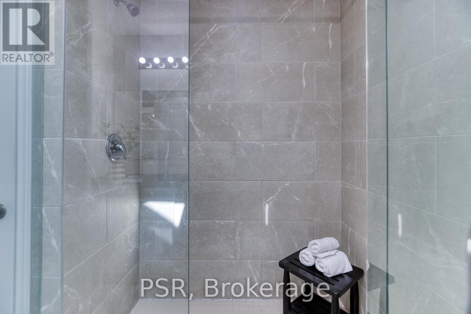 187 Rivertrail Avenue, Kitchener, ON - Indoor Photo Showing Bathroom
