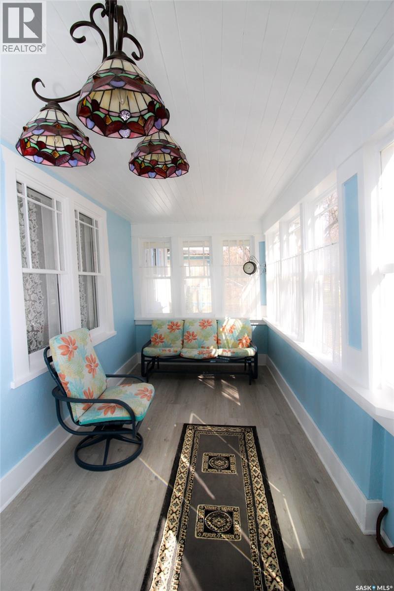 671 2Nd Street E, Shaunavon, SK - Indoor Photo Showing Other Room