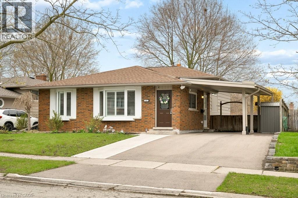 522 Glendene Crescent, Waterloo, ON - Outdoor With Facade