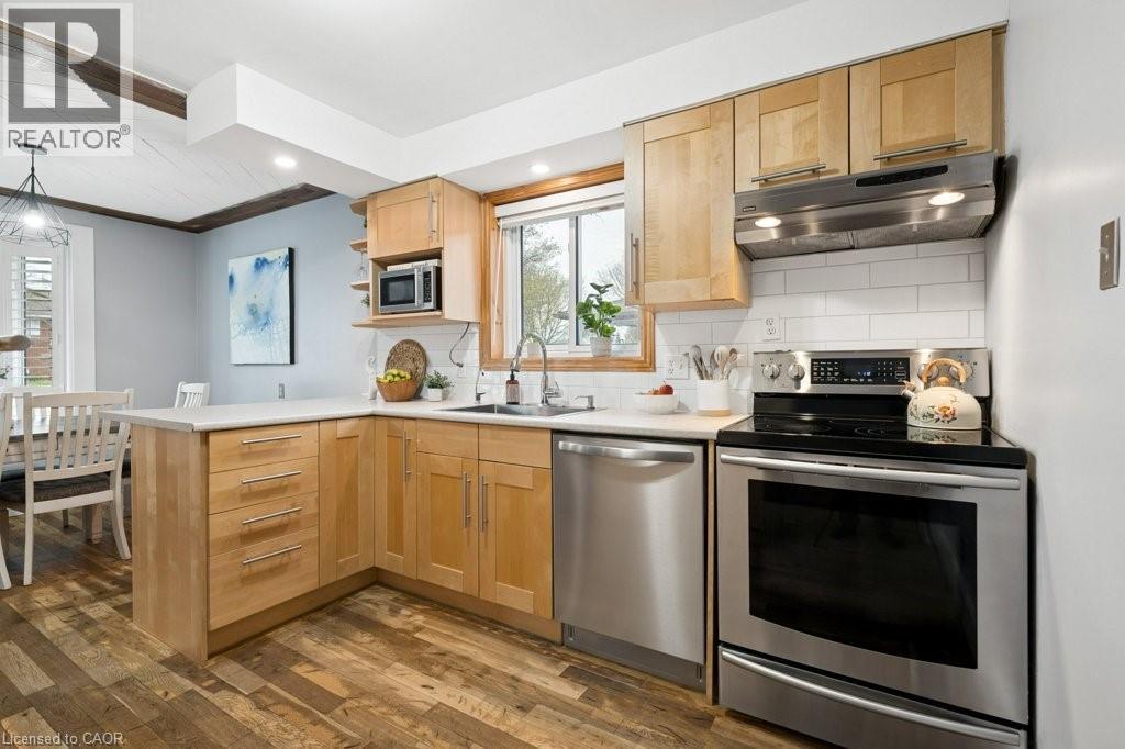 522 Glendene Crescent, Waterloo, ON - Indoor Photo Showing Kitchen
