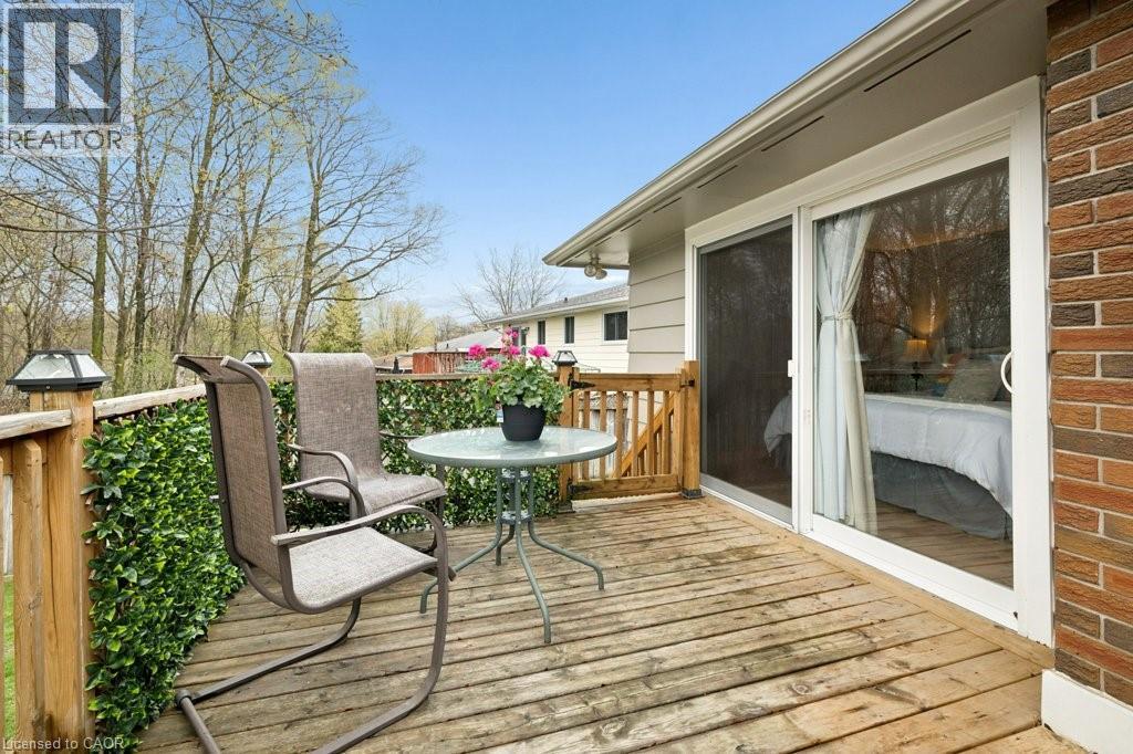 522 Glendene Crescent, Waterloo, ON - Outdoor With Deck Patio Veranda With Exterior