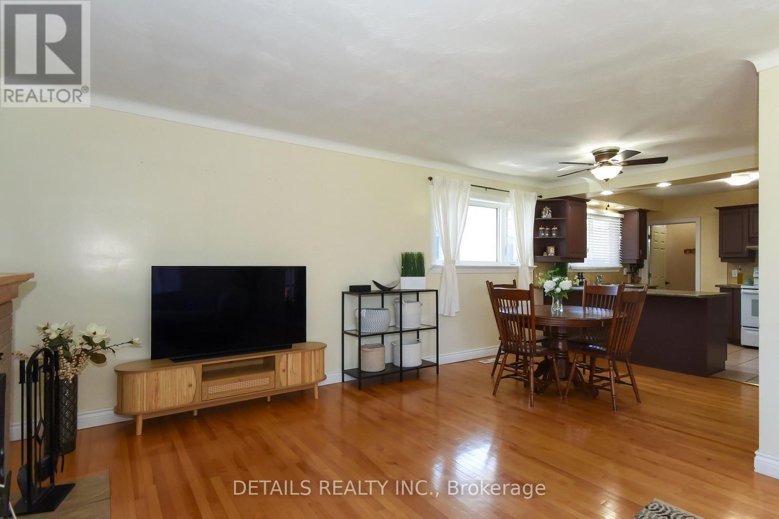 1222 Field Street, Ottawa, ON - Indoor