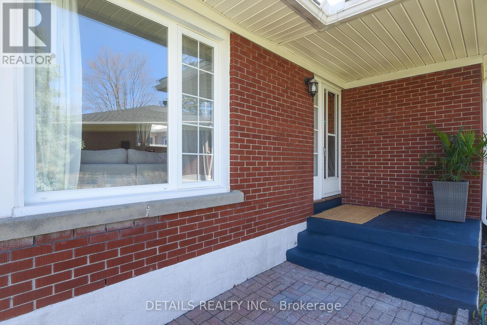 1222 Field Street, Ottawa, ON - Outdoor With Exterior