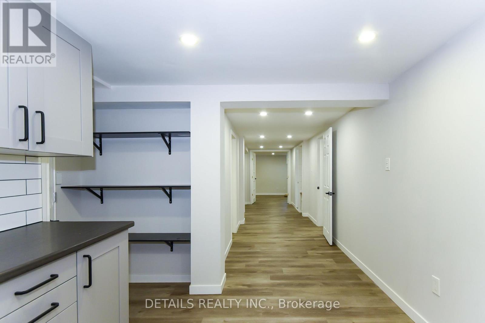 1222 Field Street, Ottawa, ON - Indoor Photo Showing Other Room