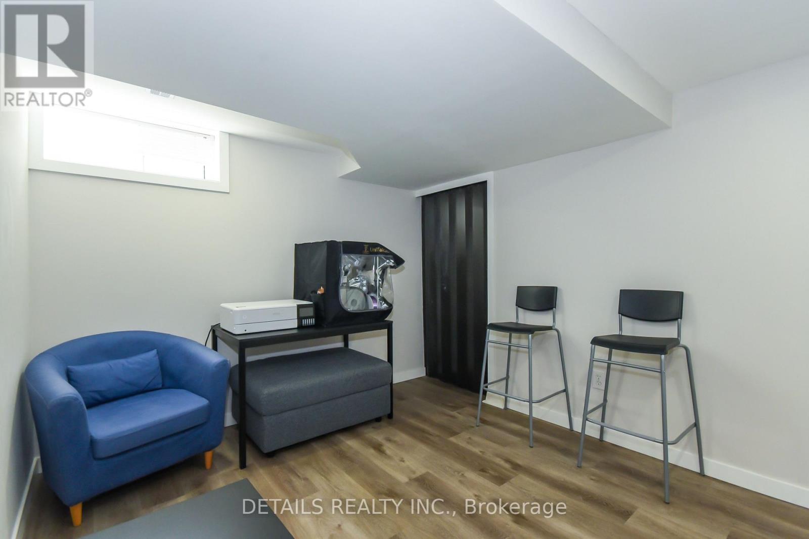 1222 Field Street, Ottawa, ON - Indoor
