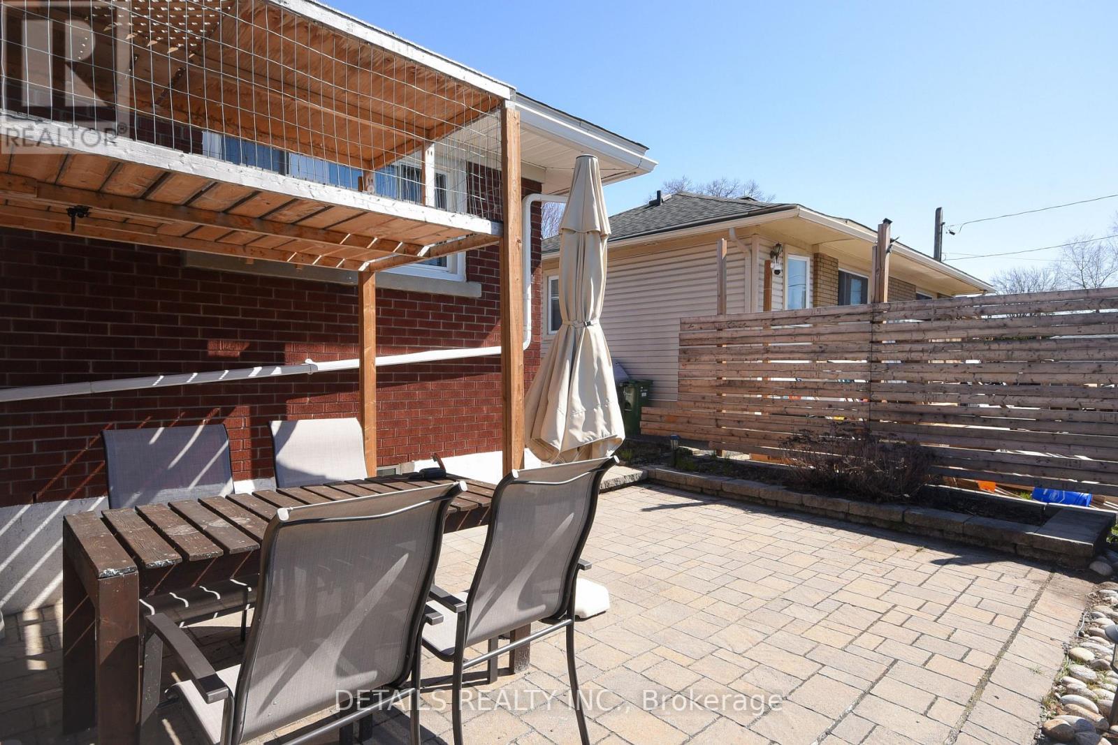 1222 Field Street, Ottawa, ON - Outdoor With Exterior