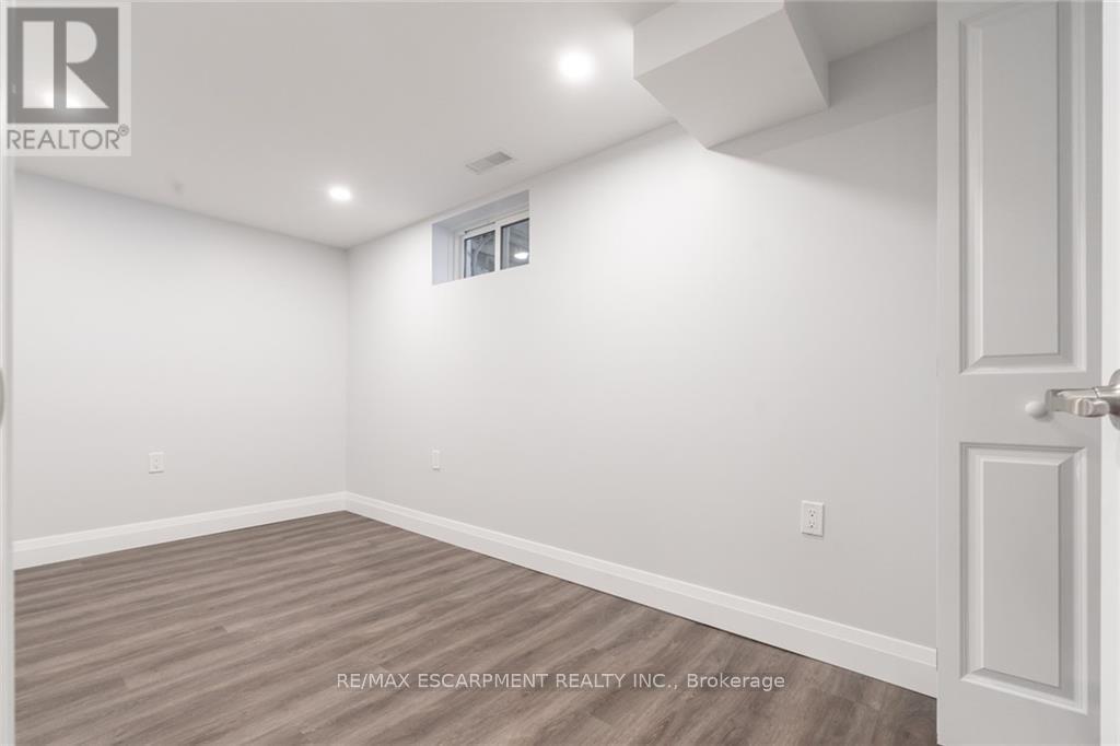 58 Sandalwood Avenue, Hamilton, ON - Indoor
