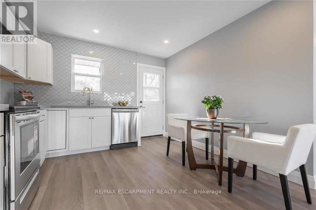 58 Sandalwood Avenue, Hamilton, ON - Indoor
