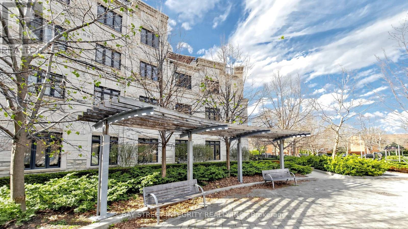 Th36 - 9 Oakburn Crescent, Toronto, ON - Outdoor