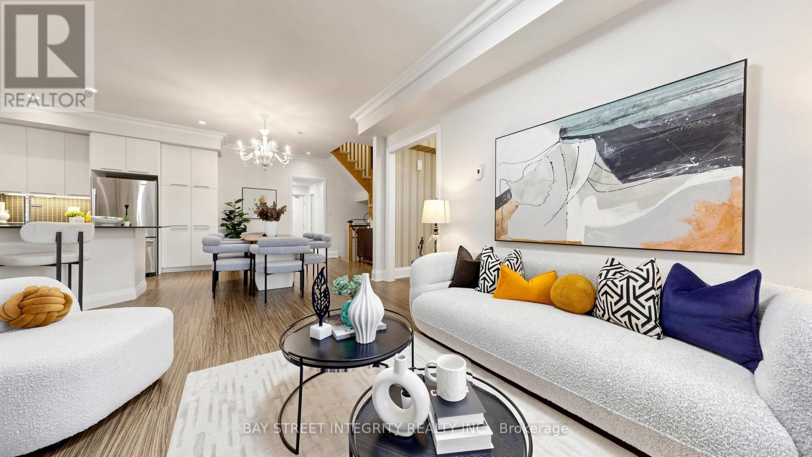 Th36 - 9 Oakburn Crescent, Toronto, ON - Indoor Photo Showing Living Room