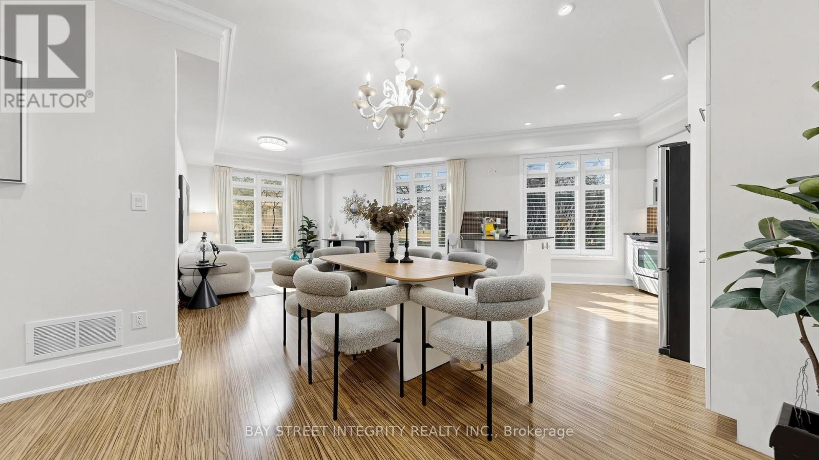 Th36 - 9 Oakburn Crescent, Toronto, ON - Indoor Photo Showing Dining Room