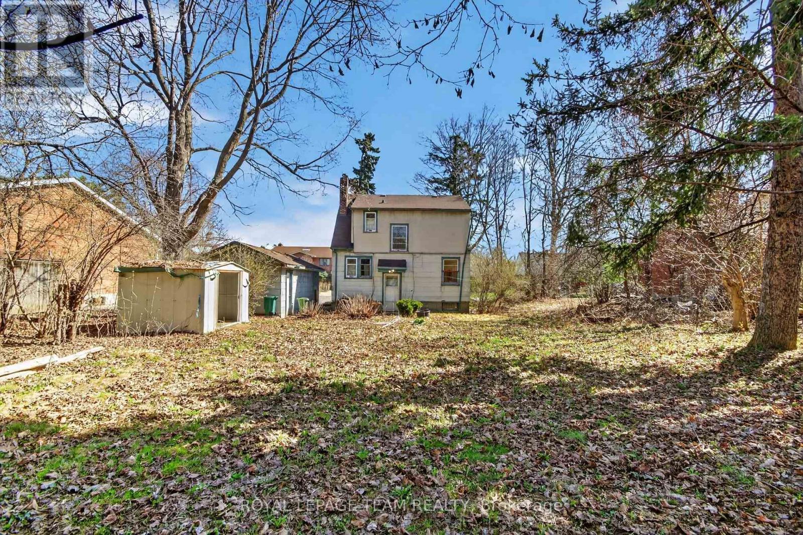 1548 Ortona Avenue, Ottawa, ON - Outdoor