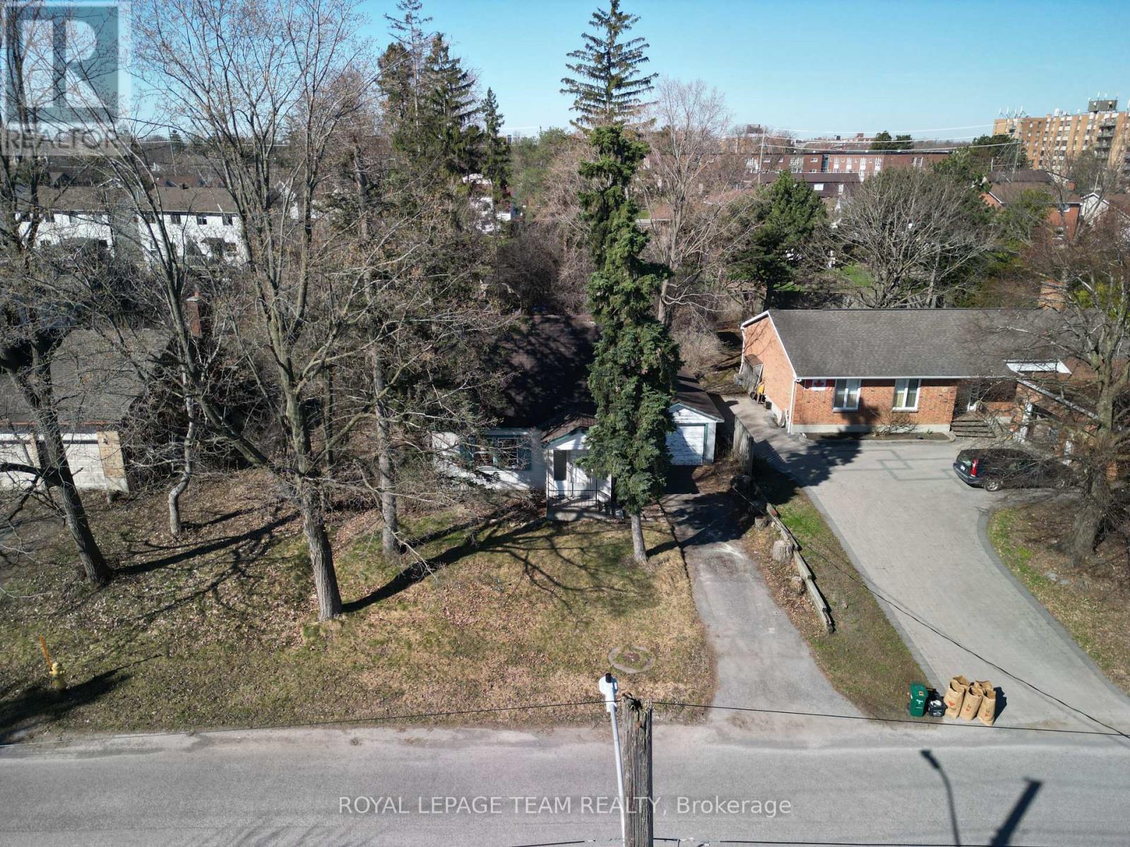 1548 Ortona Avenue, Ottawa, ON - Outdoor With View