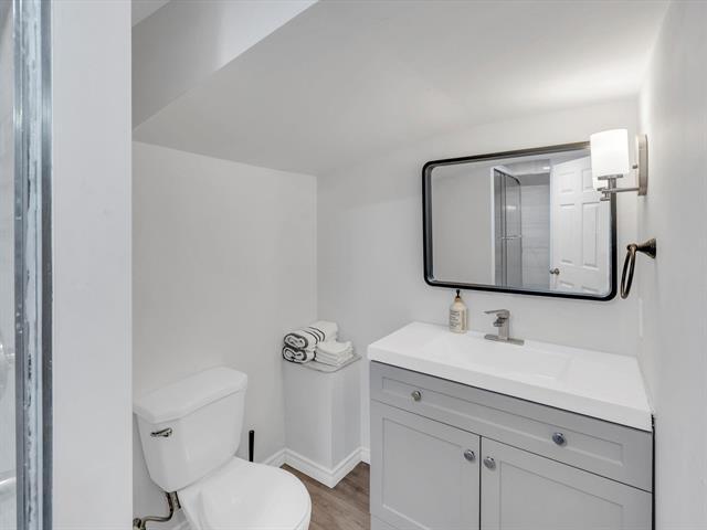 573 Arlington St, Winnipeg, MB