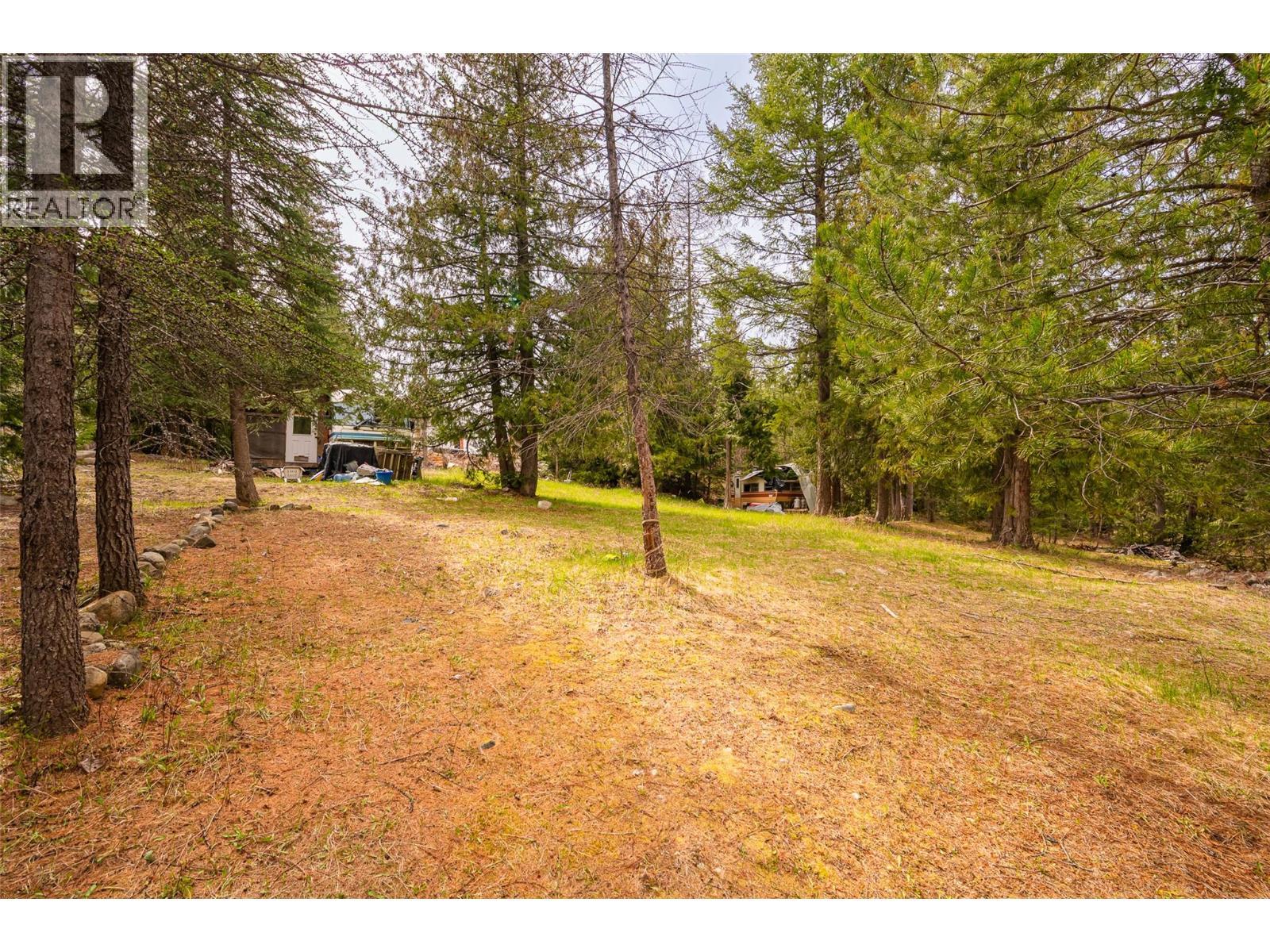 420 Macleod Street, Kitchener, BC