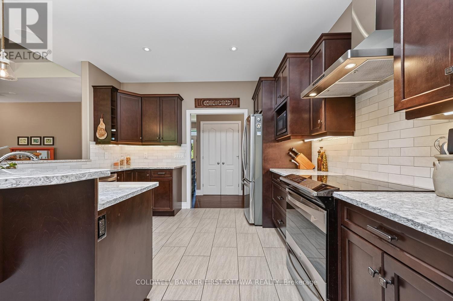 193 Maggie'S Crescent, Beckwith, ON