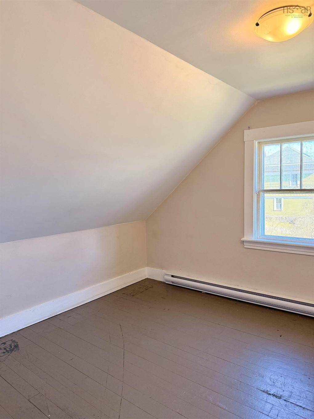225 Water Street, Shelburne, NS