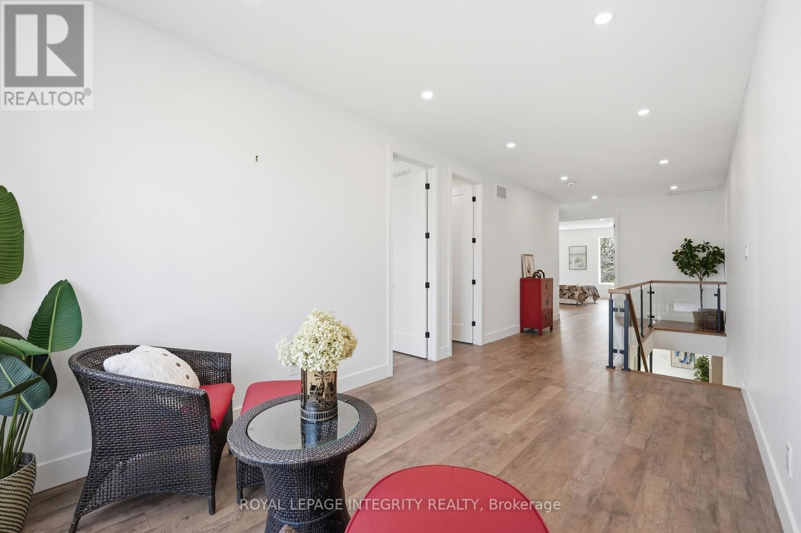 984 Watson Street, Ottawa, ON - Indoor