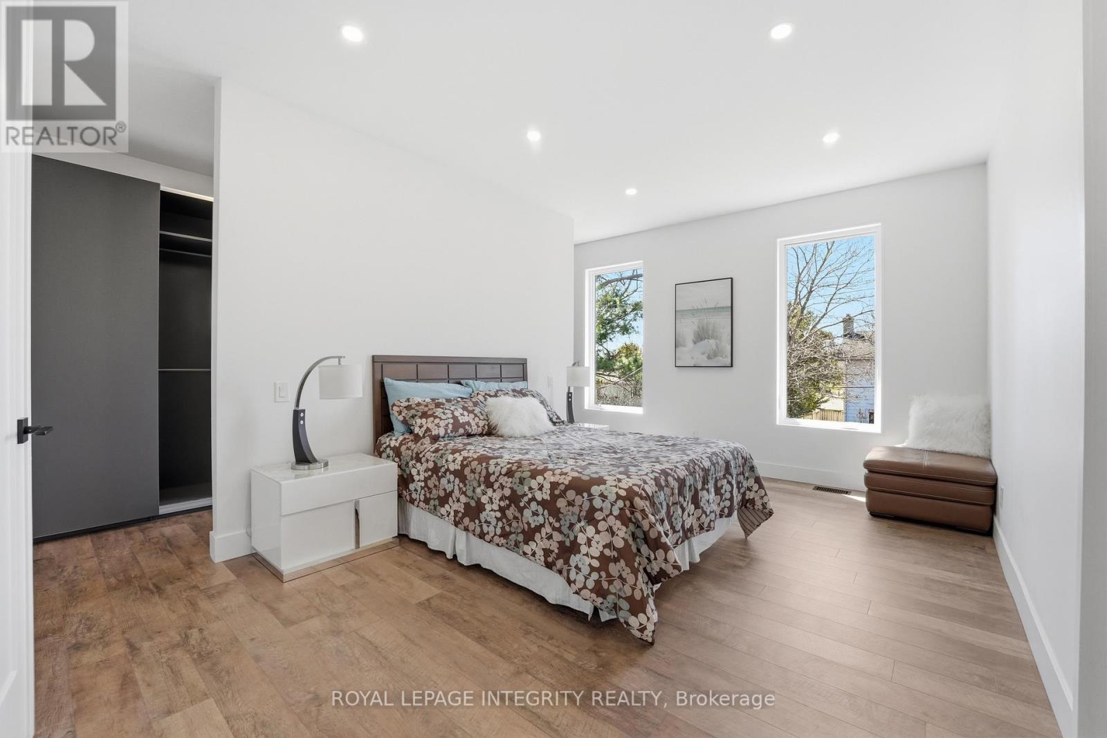 984 Watson Street, Ottawa, ON - Indoor Photo Showing Bedroom
