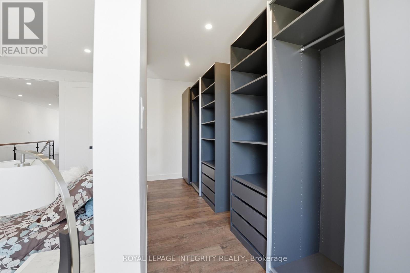 984 Watson Street, Ottawa, ON - Indoor Photo Showing Other Room