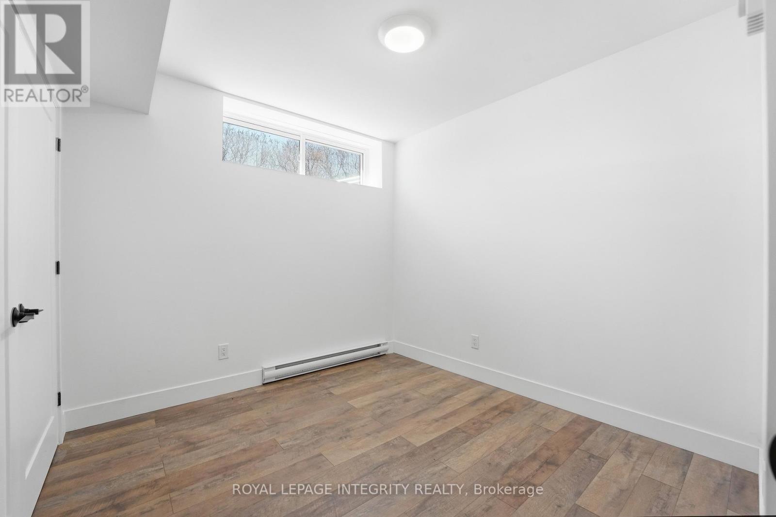 984 Watson Street, Ottawa, ON - Indoor Photo Showing Other Room