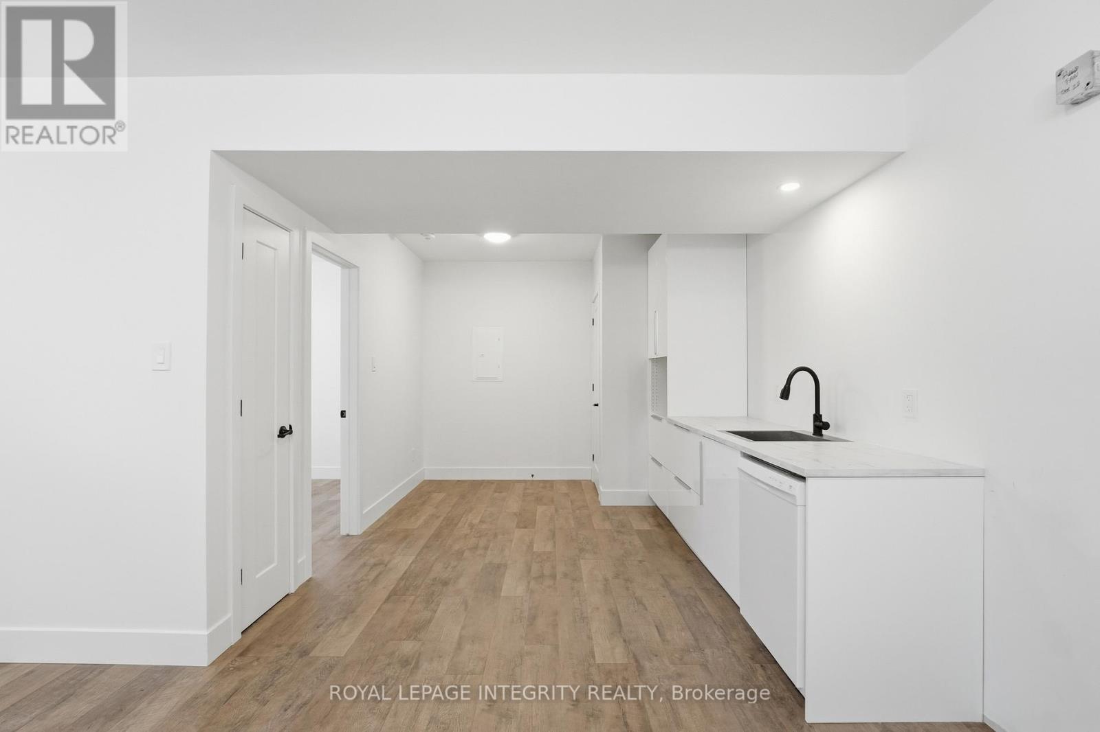 984 Watson Street, Ottawa, ON - Indoor