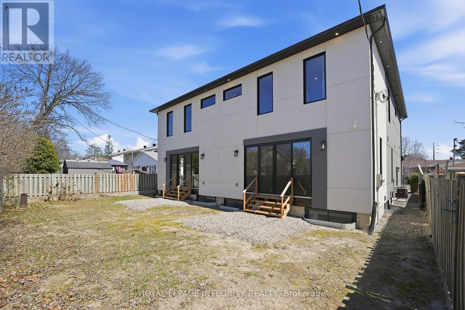 984 Watson Street, Ottawa, ON - Outdoor With Exterior