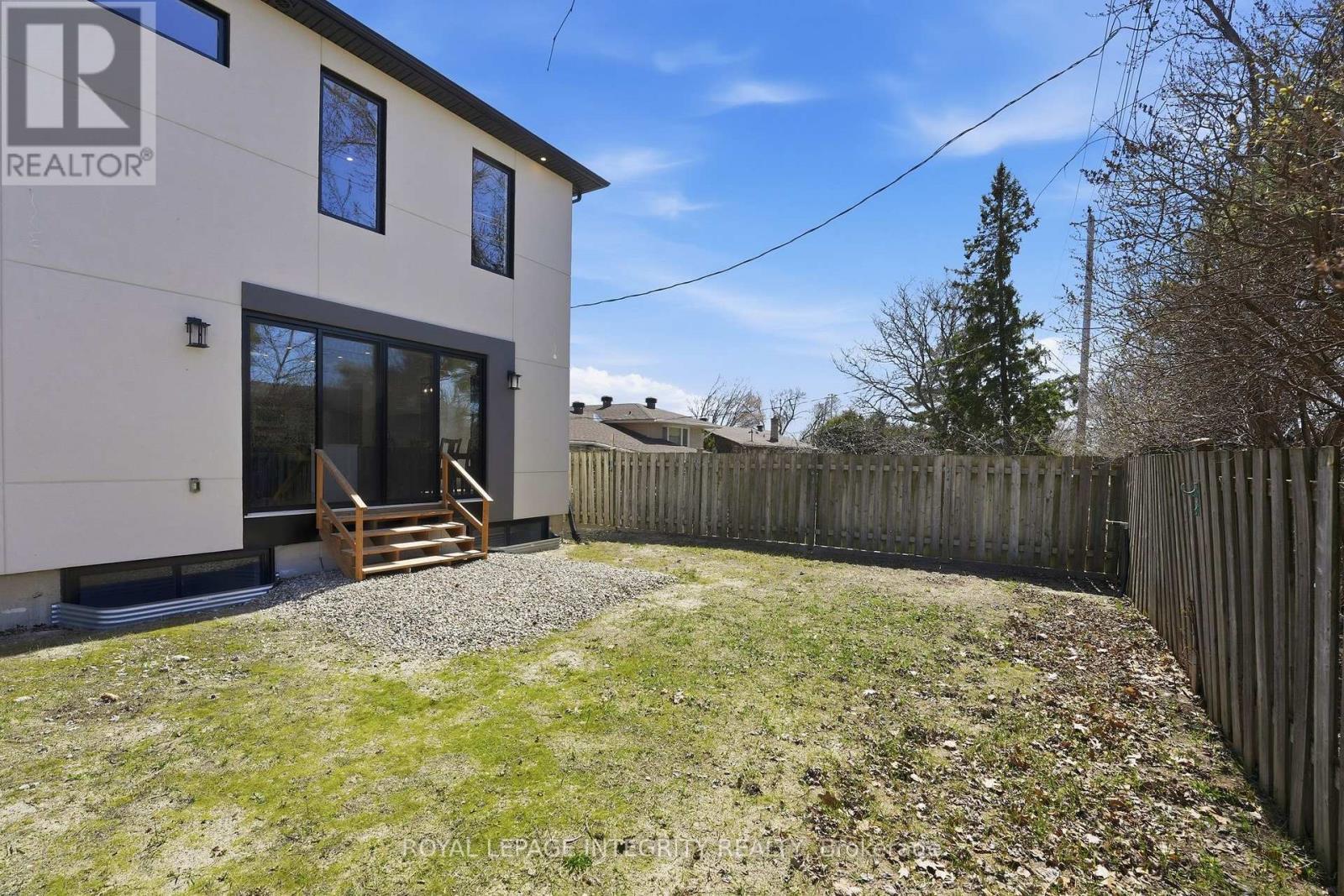 984 Watson Street, Ottawa, ON - Outdoor
