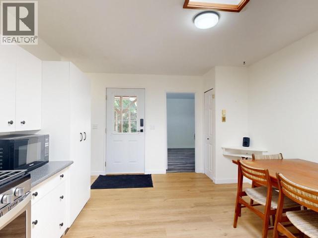 8098 Centennial Drive, Powell River, BC