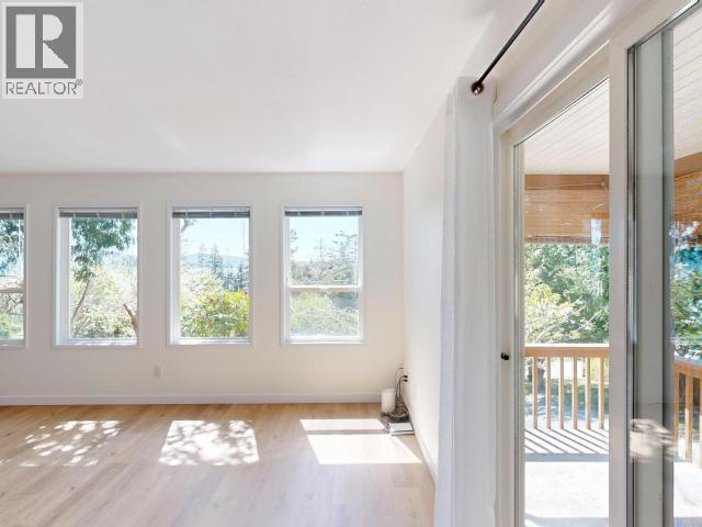 8098 Centennial Drive, Powell River, BC