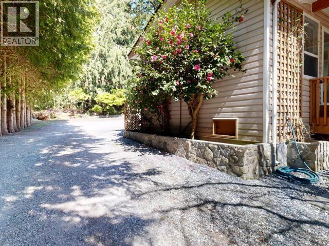 8098 Centennial Drive, Powell River, BC