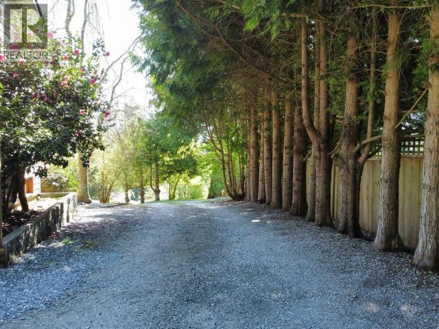 8098 Centennial Drive, Powell River, BC